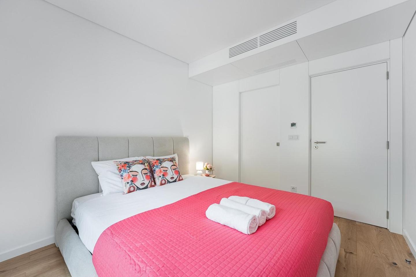 Guestready - Majestic Riverside Terrace In Coimbra Apartment Exterior photo